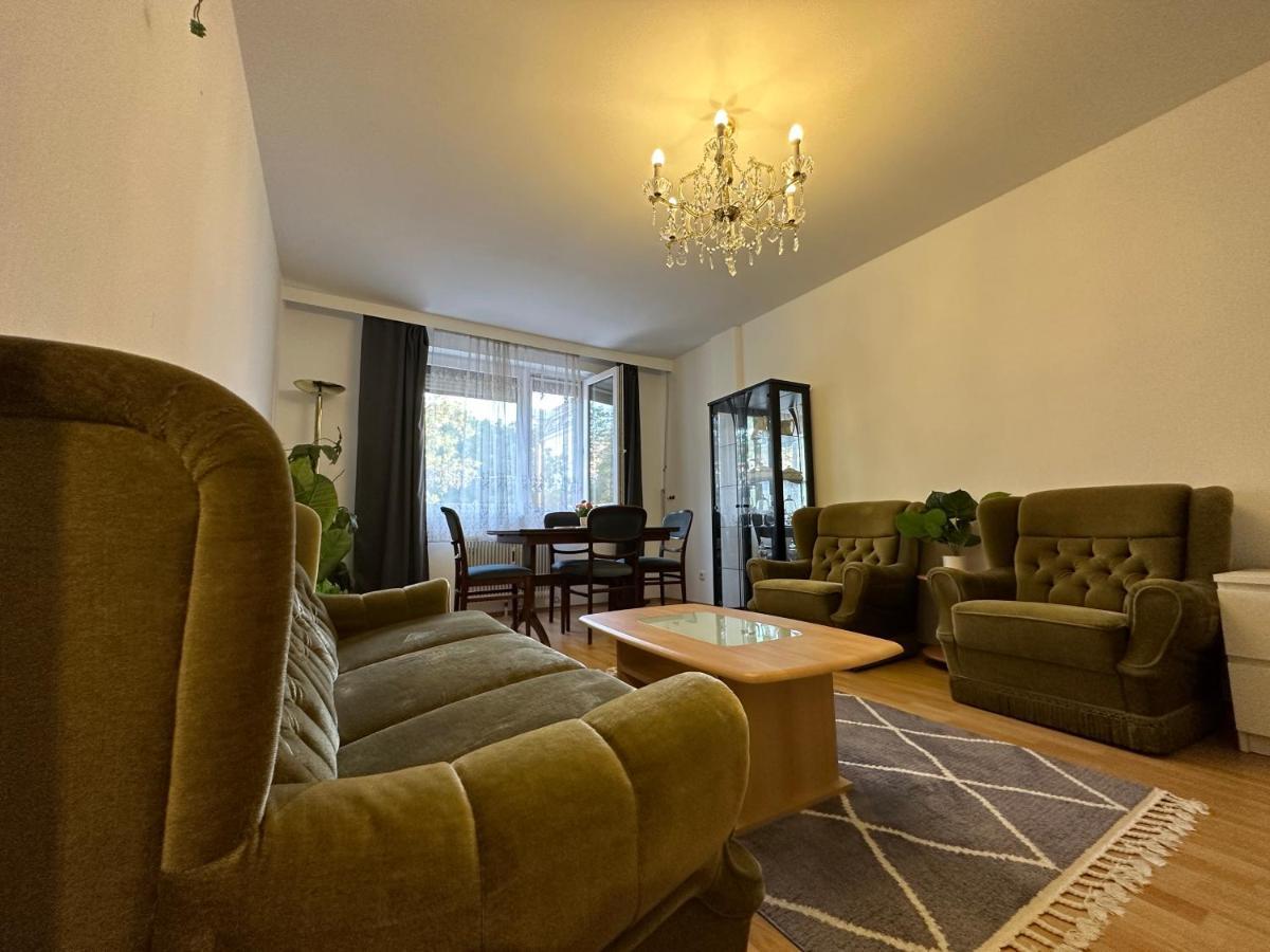 2 Rooms Flat With Balcony, Near Of Center Vídeň Exteriér fotografie